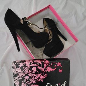 Qupid platform W 7.5 black heels